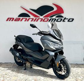 Voge Sfida SR4 Max con solo 8.300 Km