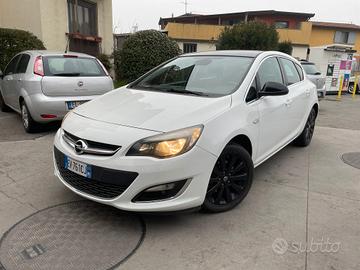 Opel Astra prezzo trattabile