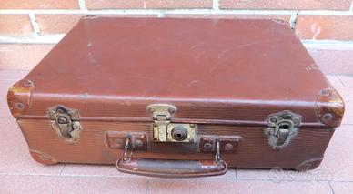 Valigia di cartone vintage (anni '30 o '50?)