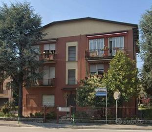 Appartamento di 100 m² con 5 locali e box auto a P