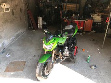 Kawasaki z750 r
