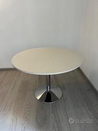 Tavolo Rotondo Ø110 - Piano effetto marmo 500€