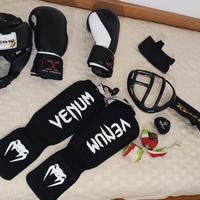 Protezioni kickboxing, boxe, pugilato 