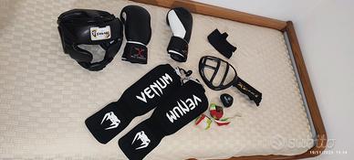 Protezioni kickboxing, boxe, pugilato 