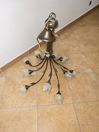 Lampadario classico a 10 luci con 2 lumi da comodi