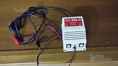 Caricabatterie per moto e scooter