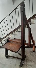 Grama antica con torchio in omaggio