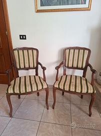Set 2 poltrone classiche parigine