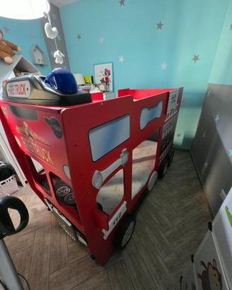 Letto bambino CAMION DEI POMPIERI con LUCI 