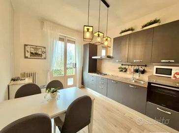 Stanza a 400 euro + spese cond. comprese