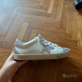 Snikers con stella brillantinata golden goose