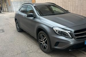 MERCEDES GLA 2015