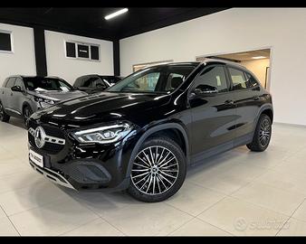 MERCEDES-BENZ GLA -200 d Automatic Business Extra