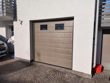Portone sezionale  garage