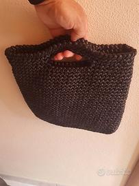 Borsetta handmade in fettuccia nera