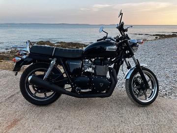 Triumph Bonneville 865