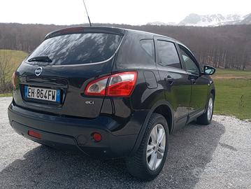 Nissan Qashqai 2.0 4x4 - Ricambi