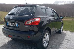 Nissan Qashqai 2.0 4x4 - Ricambi