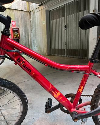 Mountain bike ragazzo B’Twin Rockrider 24”-rossa