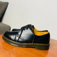Dr martens stringata