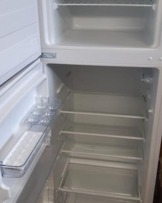 Frigorifero a doppia porta