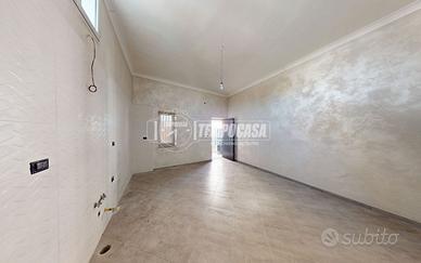 Appartamento di 2 vani e accessori, Afragola