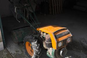 Trattore Agricolo Goldonj