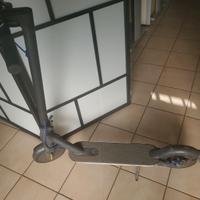 Xiaomi mi electric scooter 3 Monopattino