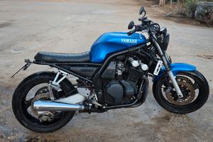 Yamaha Fazer 600 2001 – 40.000 km – Da sistemare
