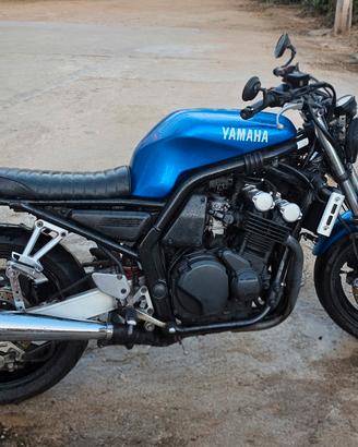 Yamaha Fazer 600 2001 – 40.000 km – Da sistemare