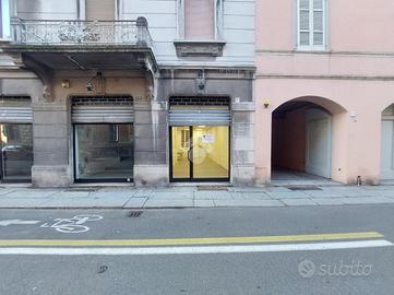 NEGOZIO A CREMONA