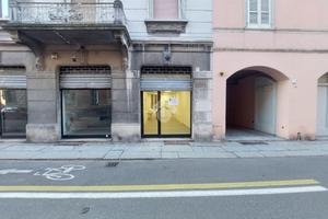 NEGOZIO A CREMONA