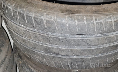 Pneumatici estivi 235x40 R18 90V