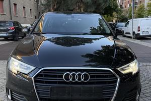 Audi A3 SportBack Sport semiautomatica