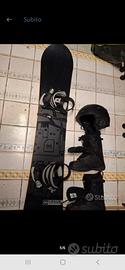 snowboard  per adulti pari al nuovo 
