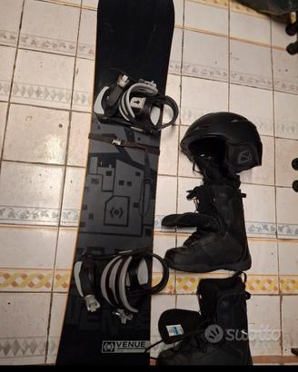 snowboard  per adulti pari al nuovo 