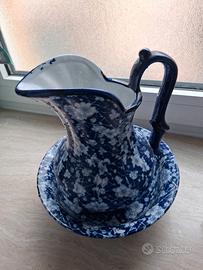 Brocca in ceramica con piatto