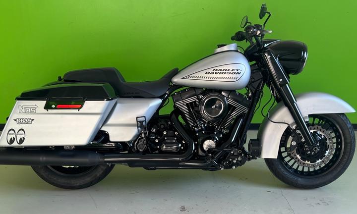 Electra Glide FLHTC 103 Special