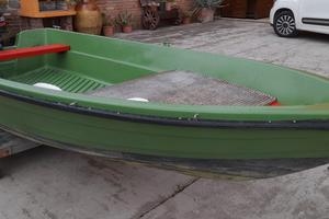 barca in vetroresina 