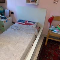 Letto singolo IKEA con cassettoni e materasso