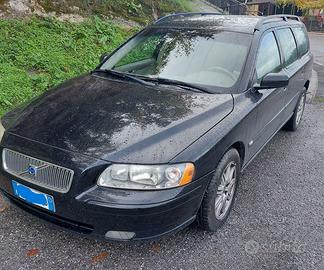 Volvo V70 Momentum 163 cv 2005
