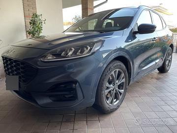 Ford Kuga full hybrid