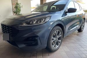 Ford Kuga full hybrid