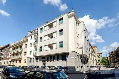 2 LOCALI A MILANO