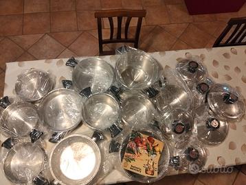 Batteria pentole in acciaio 17 pezzi