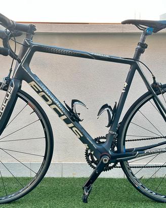 Bici da corsa in carbonio