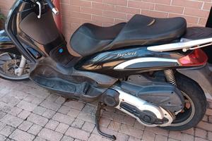 piaggio Beverly 400