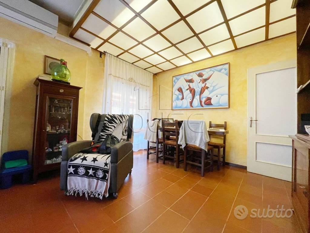 Appartamento di 150 m² con 3 locali e box auto a S - Vista 5