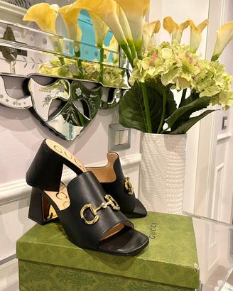 Sandalo/sabot con tacco e morsetto stile GUCCI