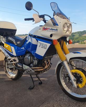 YAMAHA XTZ 750 SUPER TENERE'